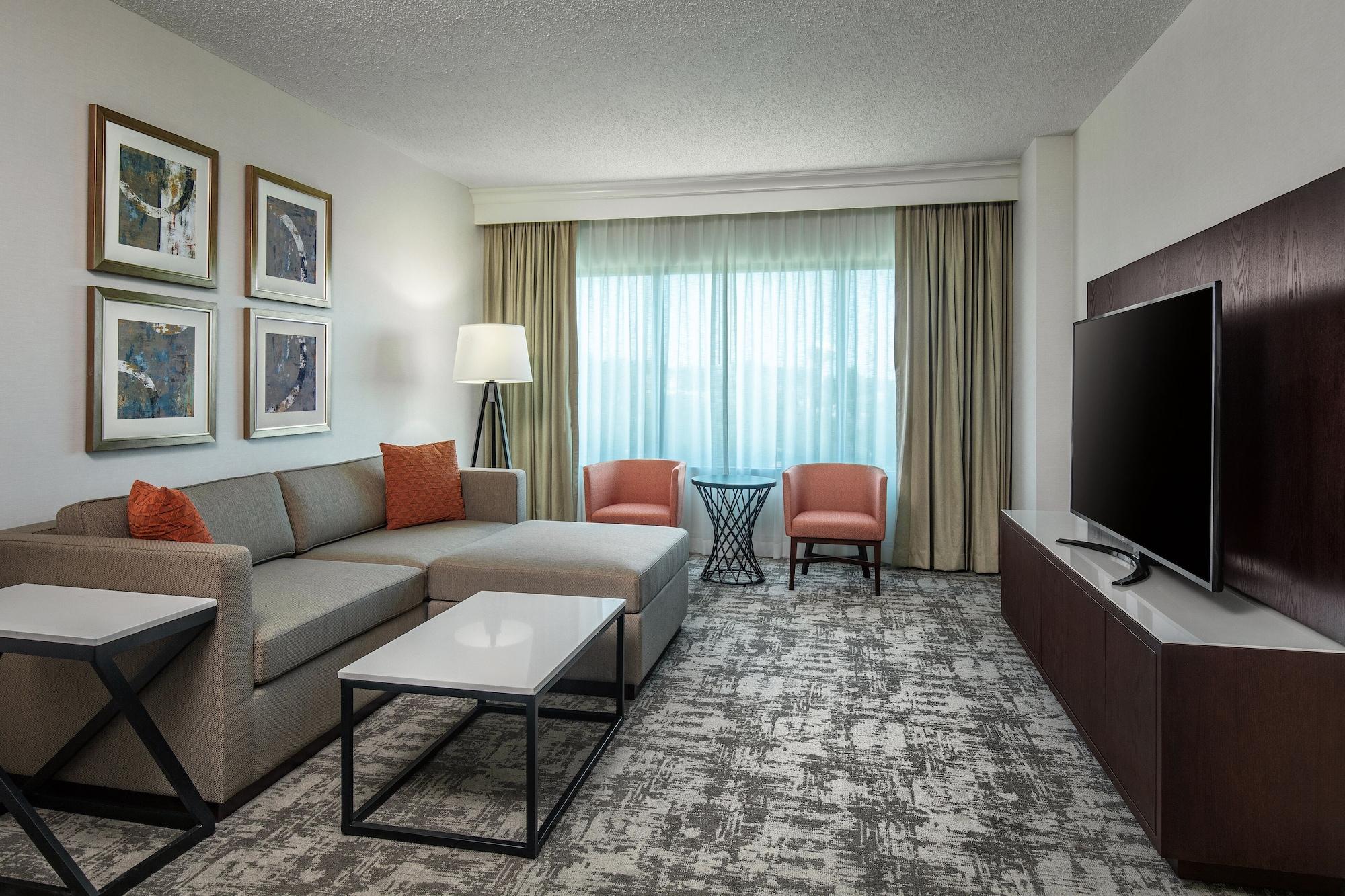 Hilton Грийнвил Екстериор снимка