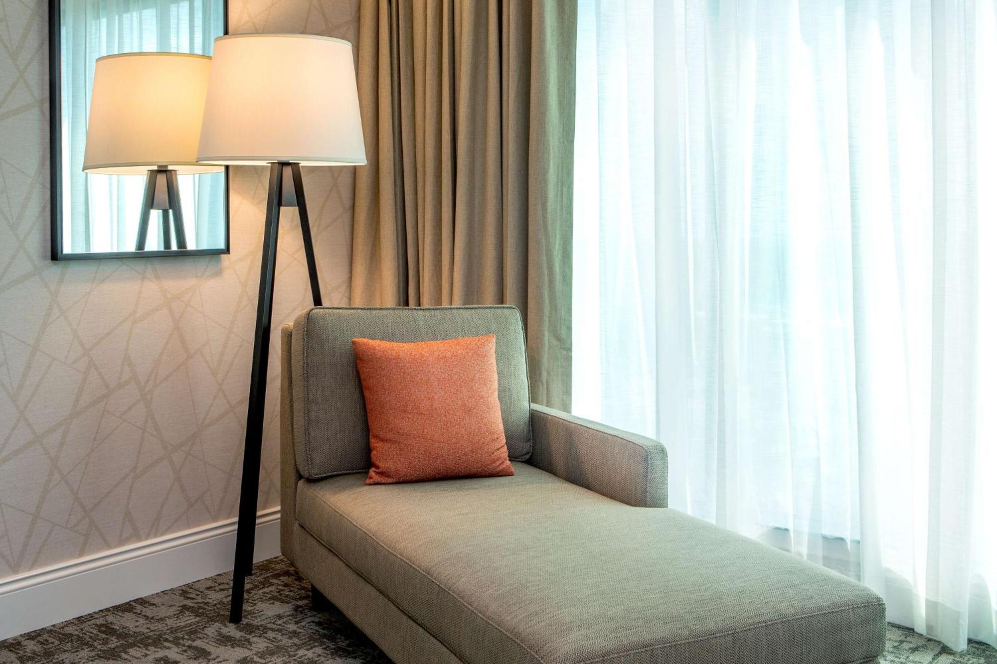 Hilton Грийнвил Екстериор снимка
